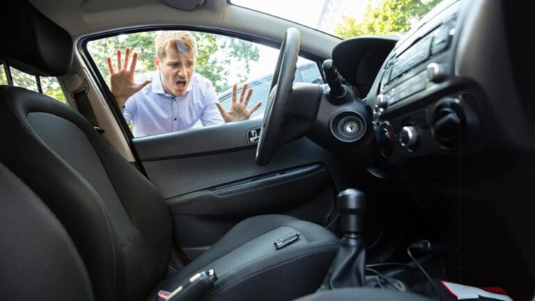 What to Do If You Get Locked Out of Your Car